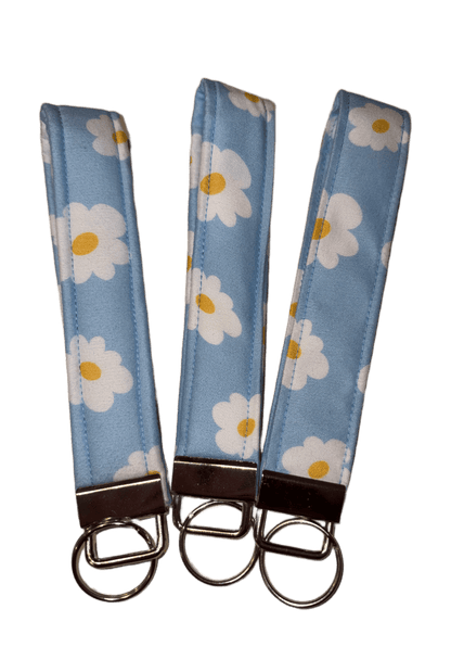 Daisy Wristlet - Not Your Average Treasures